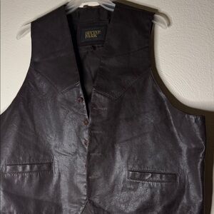 Irvine Park Men's Dark Brown Leather Vest
